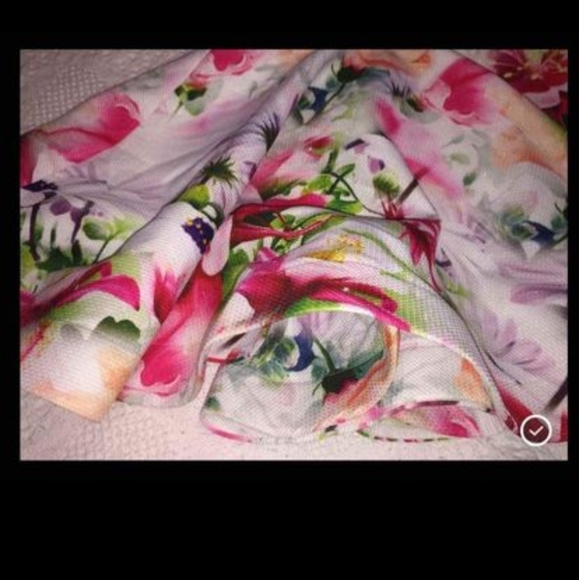 Radiant garden floral Halter Dress New With Tags Fit and flare - Picture 5 of 10